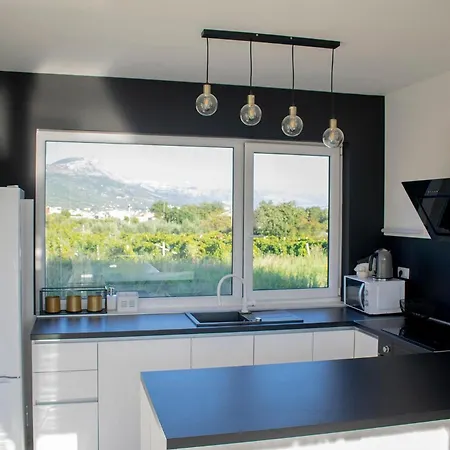 Vikendica Cornello Kastel Novi