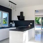 Cornello Tatil Evi Kaštel Novi
