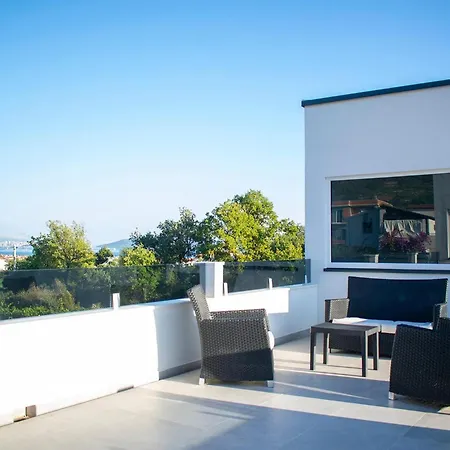 Cornello * Kaštel Novi