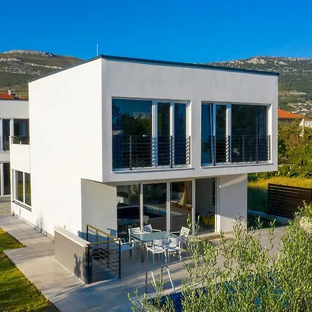 Cornello * Kaštel Novi